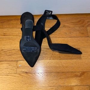 Forever 21 Pointed Pumps